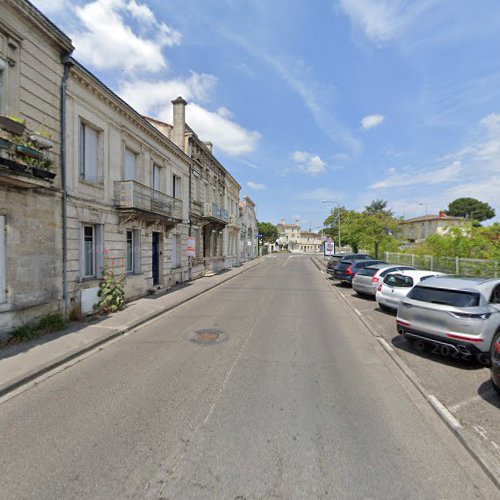 Borne de recharge de véhicules électriques SDEE Gironde Station de recharge Libourne