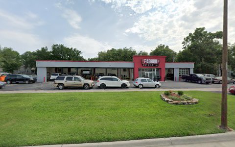 Auto Repair Shop «Padron Automotive, LLC», reviews and photos, 2100 SW 6th Ave, Topeka, KS 66606, USA