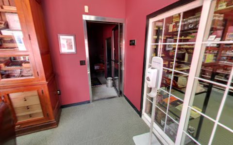 Cigar Shop «Broadway Cigar Company», reviews and photos, 3615 NE Broadway St, Portland, OR 97232, USA