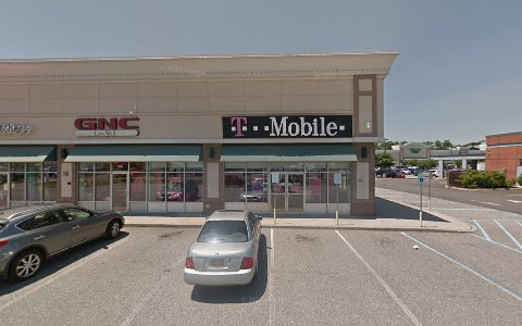 Cell Phone Store «T-Mobile», reviews and photos, 508 Commack Rd, Deer Park, NY 11729, USA
