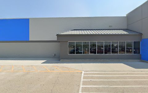 Tire Shop «Walmart Tires & Auto Parts», reviews and photos, 377 N Rolling Meadows Dr, Fond du Lac, WI 54937, USA