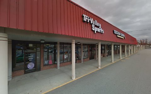 Sporting Goods Store «Tri Valley Sports And Apparel», reviews and photos, 106 Main St, Medway, MA 02053, USA