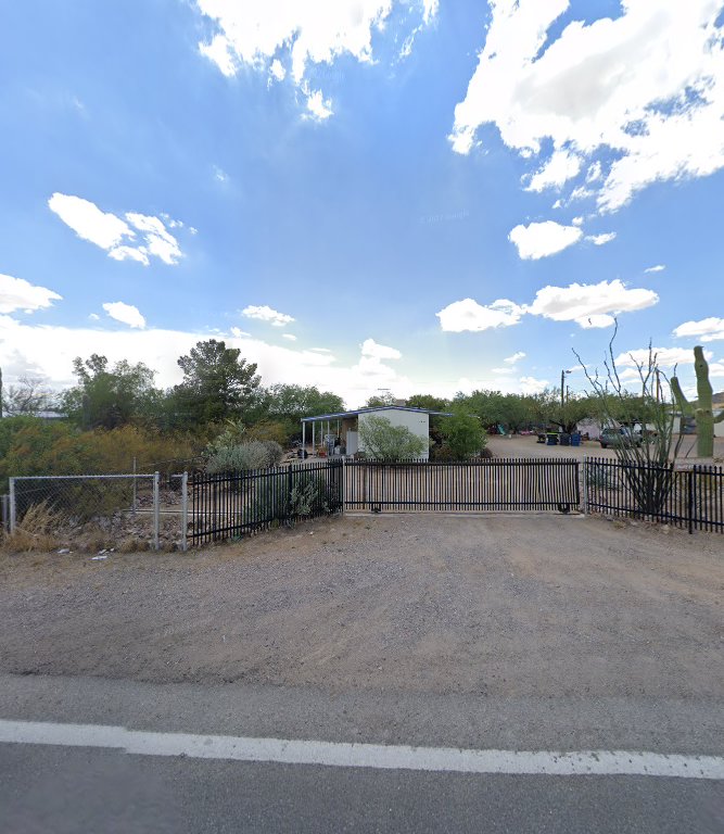 Celebrity Fence & Vinyl INC, Chain Link Fences in Tucson, AZ wood fences in Tucson, AZ