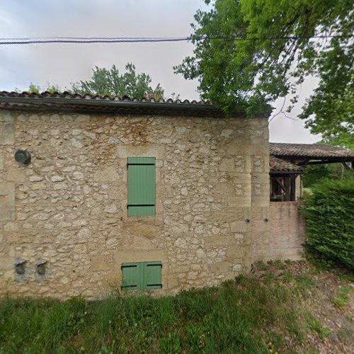hôtels Charming Family Home in Juillac, With Private Swimming Pool on the Riverside! Juillac
