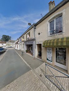 Geray Anne 6 Rue du sous Lieutenant Germond, 28330 Authon-du-Perche, France