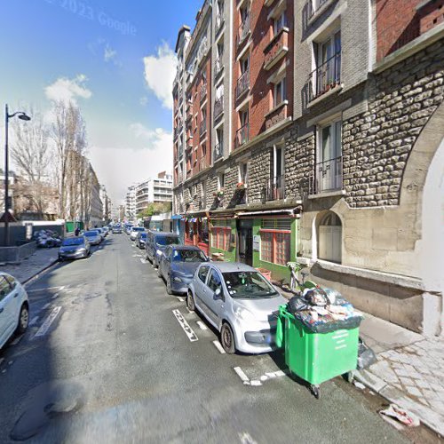 Borne de recharge de véhicules électriques Bump Station de recharge Paris