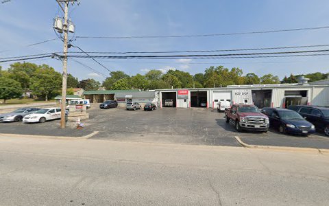 Auto Body Shop «CARSTAR N Aurora Collision Center», reviews and photos, 1 S River Rd, North Aurora, IL 60542, USA