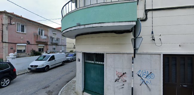 Praceta Barradas de Carvalho 7, 2800-712 Almada, Portugal