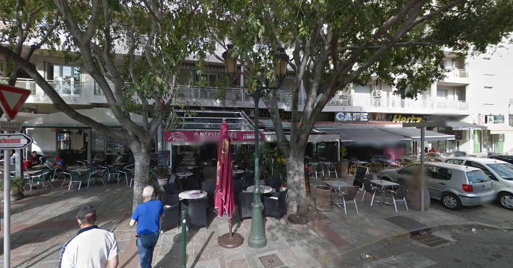 A Nepita Café à Bastia
