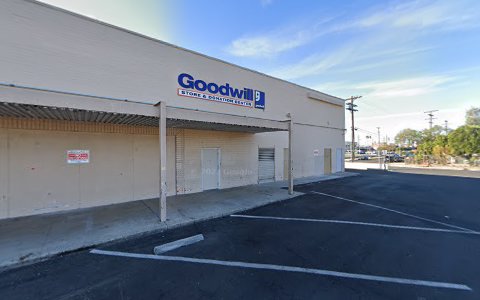 Thrift Store «Goodwill - Reseda», reviews and photos, 18225 Sherman Way, Reseda, CA 91335, USA