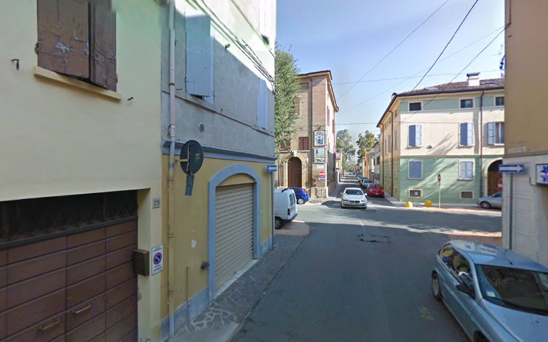 Cuci & scuci riparazioni sartoriali di Alvisi G. - Via Castelfidardo - Mirandola