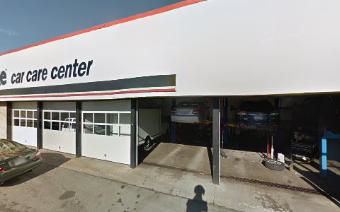 Auto Repair Shop «Meineke Car Care Center», reviews and photos, 948 Gorham St, Lowell, MA 01852, USA