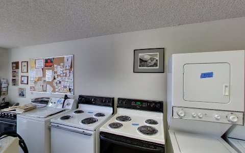 Used Appliance Store «Jebs Appliances», reviews and photos, 847 E Lewelling Blvd, Hayward, CA 94541, USA