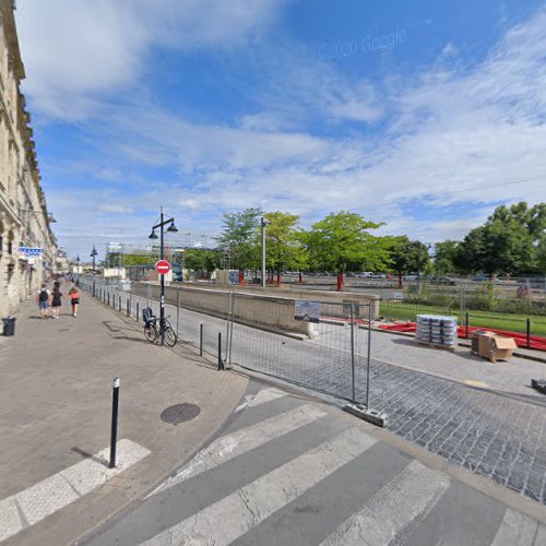 Borne de recharge de véhicules électriques Urbis Park Charging Station Bordeaux