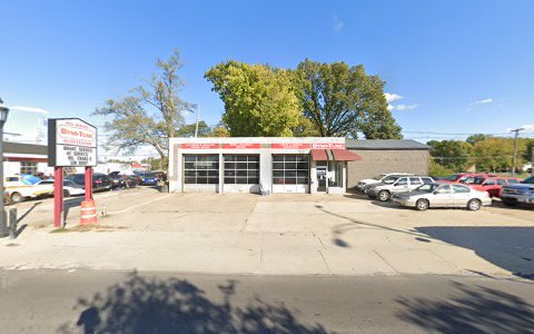 Auto Repair Shop «Dyno-Tune», reviews and photos, 104 S Vine St, Urbana, IL 61802, USA