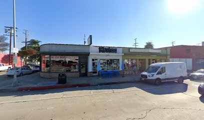Manta - Pet Food Store in Los Angeles California