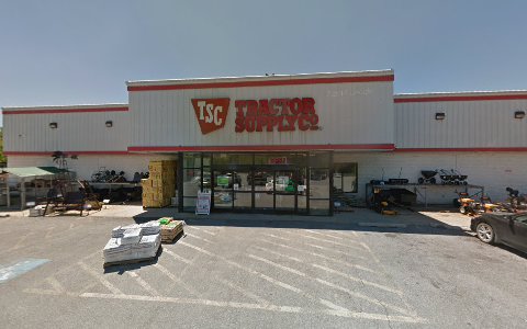 Home Improvement Store «Tractor Supply Co.», reviews and photos, 935 Edwards Ferry Rd NE, Leesburg, VA 20176, USA