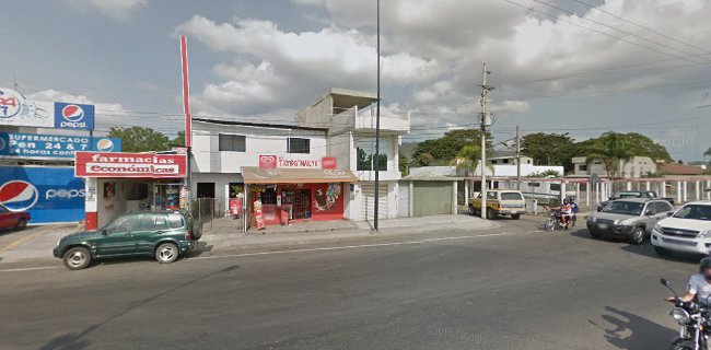 Avenida Jose Maria Urbina, Portoviejo, Ecuador