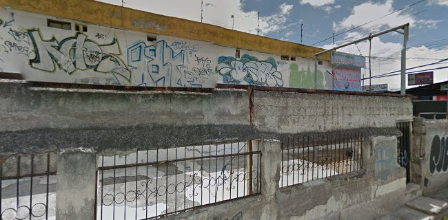 Opiniones de Tecnicentro Comercial Castillo en Quito - Tienda de neumáticos