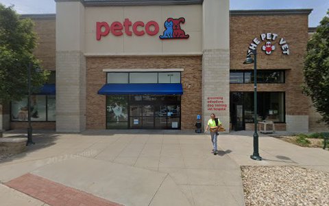 Pet Supply Store «Petco Animal Supplies», reviews and photos, 517 N 3rd Pl, Manhattan, KS 66502, USA