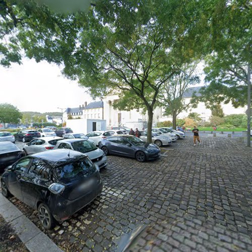 Borne de recharge de véhicules électriques CreaVenir Charging Station Rouen