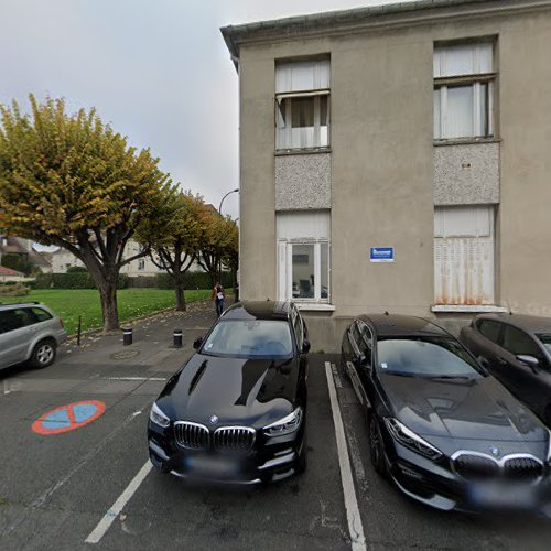 Borne de recharge de véhicules électriques New Motion Station de recharge Deuil-la-Barre