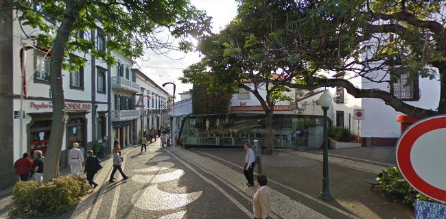 Rua Dos Ferreiros 69, 9000-082 Funchal, Portugal