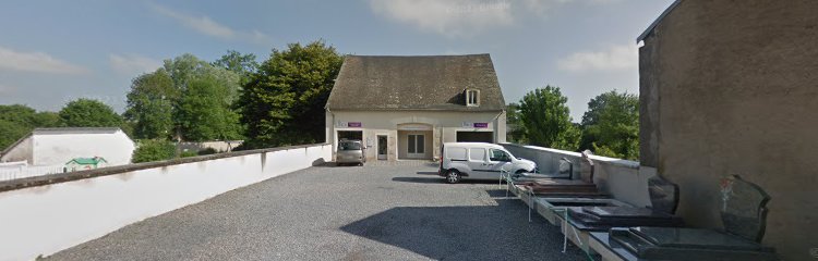 Photo du Banque Mcb à Lignières