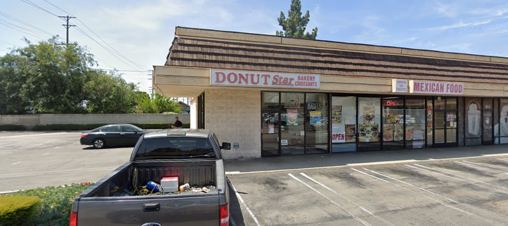 Donut Star, 5031 E Orangethorpe Ave A, Anaheim, CA 92807, USA, 