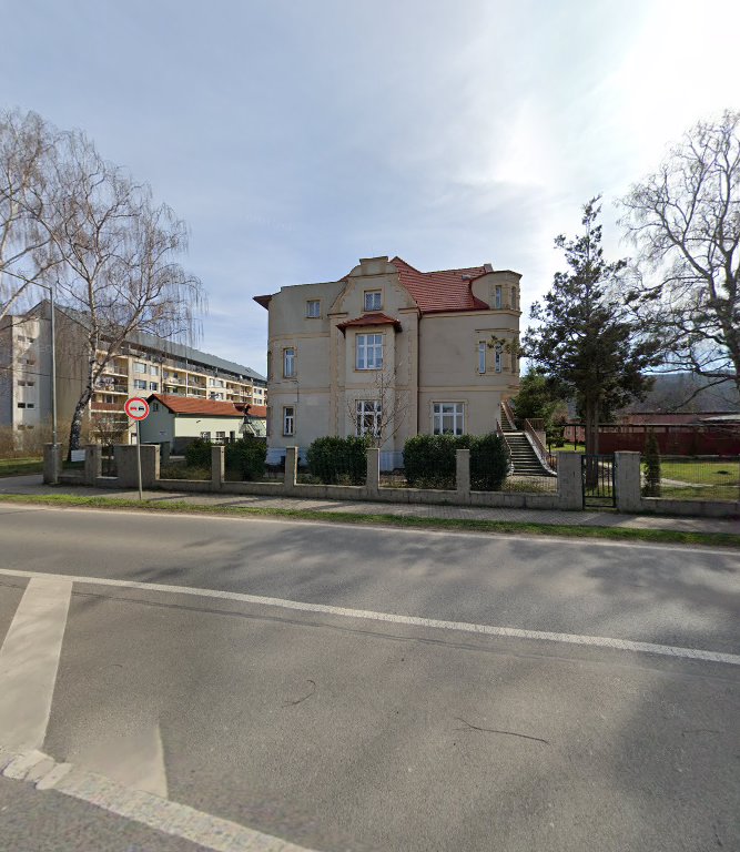 Dětský domov se školou, středisko výchovné péče, základní škola a školní jídelna Dobřichovice