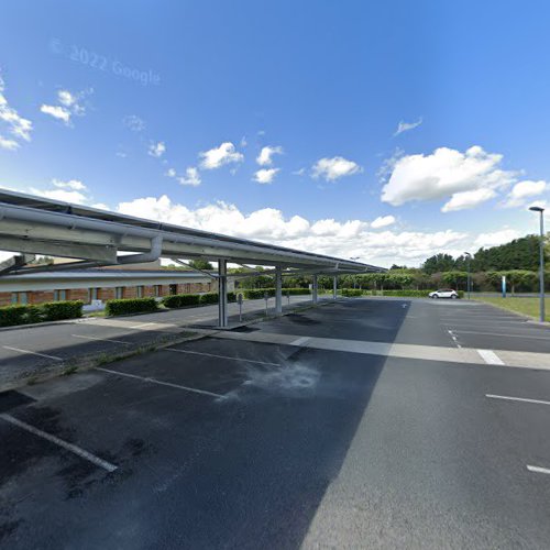 Borne de recharge de véhicules électriques Alterbase Sorégies Charging Station Montmorillon