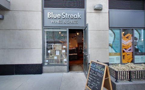 Wine Store «Blue Streak Wines & Spirits», reviews and photos, 4720 Center Blvd, Long Island City, NY 11101, USA