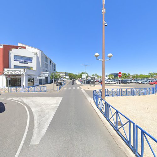 Borne de recharge de véhicules électriques Aix-Marseille Provence Métropole Charging Station Martigues