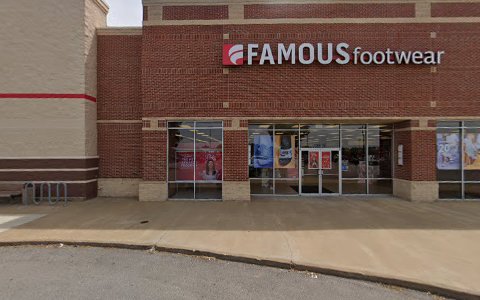 Shoe Store «Famous Footwear», reviews and photos, 3883 Mexico Rd, St Charles, MO 63303, USA