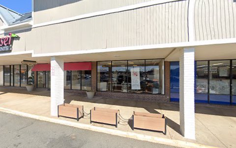 Consignment Shop «Carousel Consignments», reviews and photos, 8405 Sudley Rd, Manassas, VA 20109, USA
