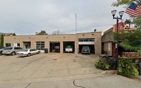 Auto Repair Shop «J.J. Service Center», reviews and photos, 433 Sheridan Rd, Highwood, IL 60040, USA