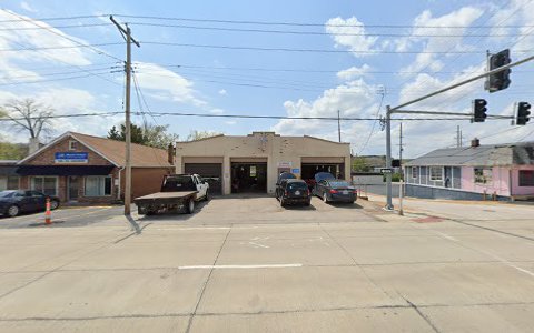 Auto Parts Store «Fenton Auto Repair», reviews and photos, 424 Gravois Rd, Fenton, MO 63026, USA