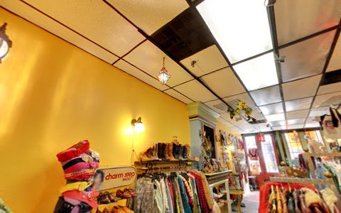 Vintage Clothing Store «Sazz Vintage Clothing», reviews and photos, 618 S 6th St, Philadelphia, PA 19147, USA