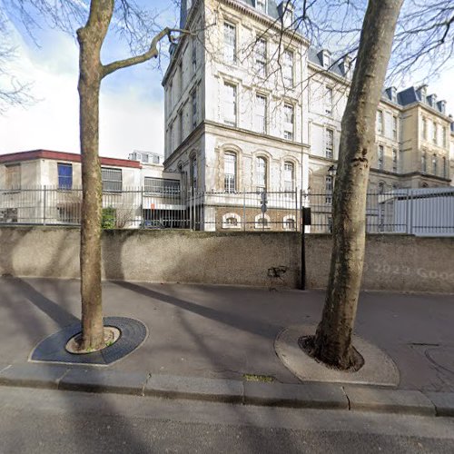 Tenon Hospital (AP-HP) : Centre de Planification et d'Education Familiale à Paris