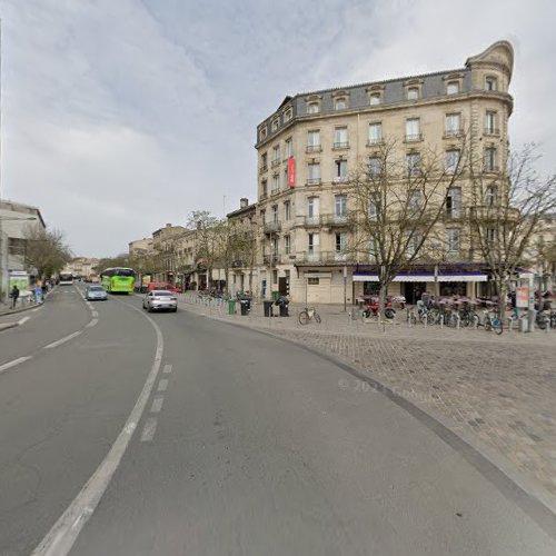 Borne de recharge de véhicules électriques Parcub Charging Station Bordeaux