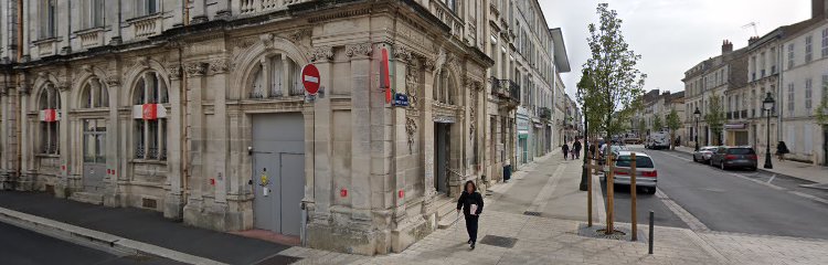 Photo du Banque Caisse d'Epargne Rochefort de Gaulle à Rochefort
