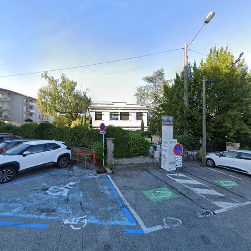 Borne de recharge de véhicules électriques E-born Charging Station Annecy