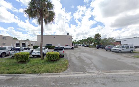 Auto Body Shop «Lakeshore Body», reviews and photos, 4264 Westroads Dr, West Palm Beach, FL 33407, USA