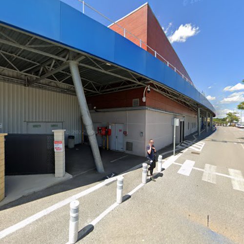 Borne de recharge de véhicules électriques Shell Recharge Charging Station Saint-Marcel-lès-Valence