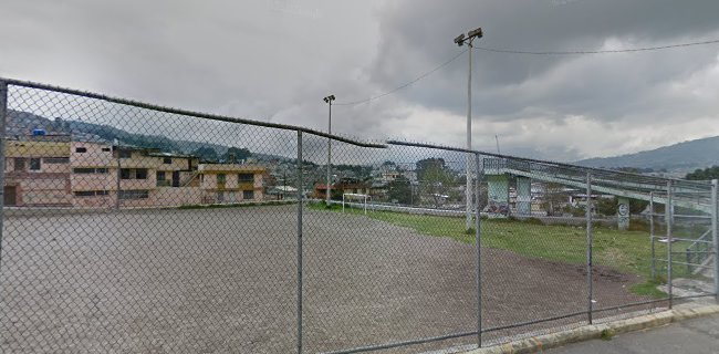 LUIS CHIMPANTIZA, Y, Quito 170121, Ecuador