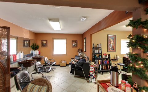 Beauty Salon «Backstreet Hair Salon», reviews and photos, 401 S Mercury Ave, Clearwater, FL 33765, USA