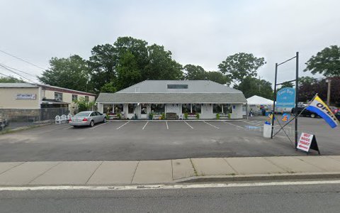 Used Furniture Store «East Bay Consignment», reviews and photos, 656 Metacom Ave, Warren, RI 02885, USA