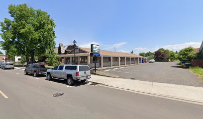 Dale W. Robinson, DC - Pet Food Store in Molalla Oregon