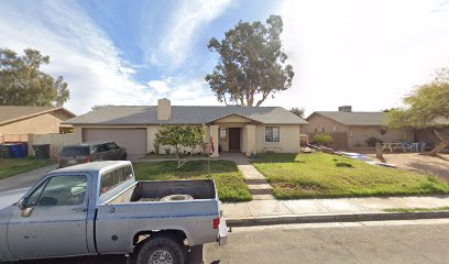 Lovey’s Dog Grooming