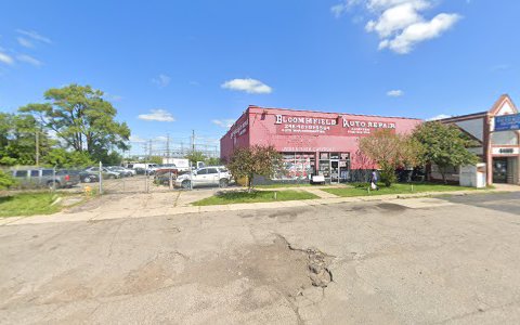 Auto Repair Shop «Bloomfield Auto Repair», reviews and photos, 44732 Woodward Ave, Pontiac, MI 48341, USA